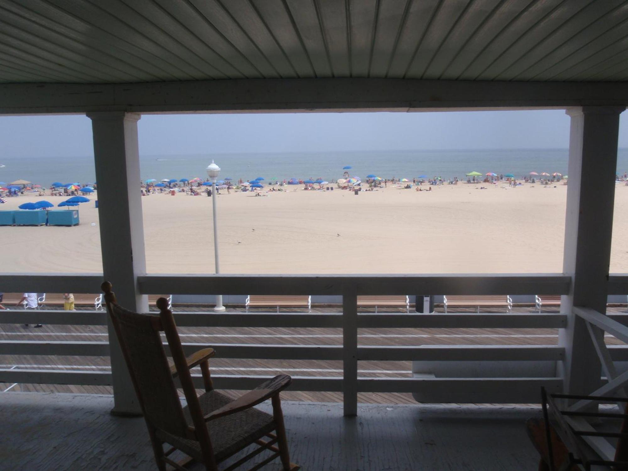 Majestic Hotel & Apartments Ocean City Exterior foto